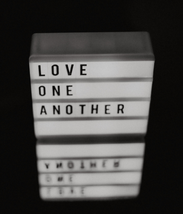 lightbox love one another text